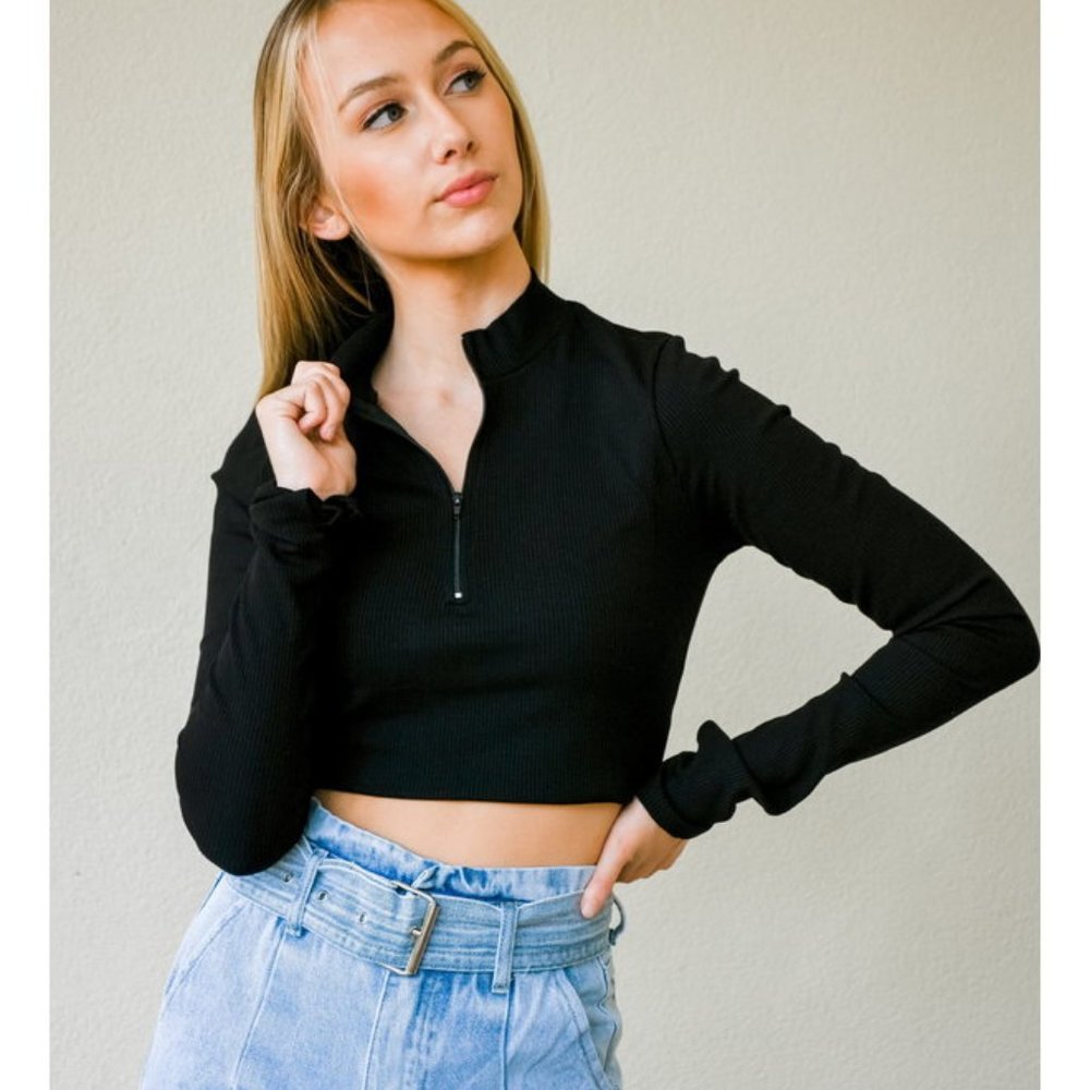 Unzip Me Ribbed Top- Black